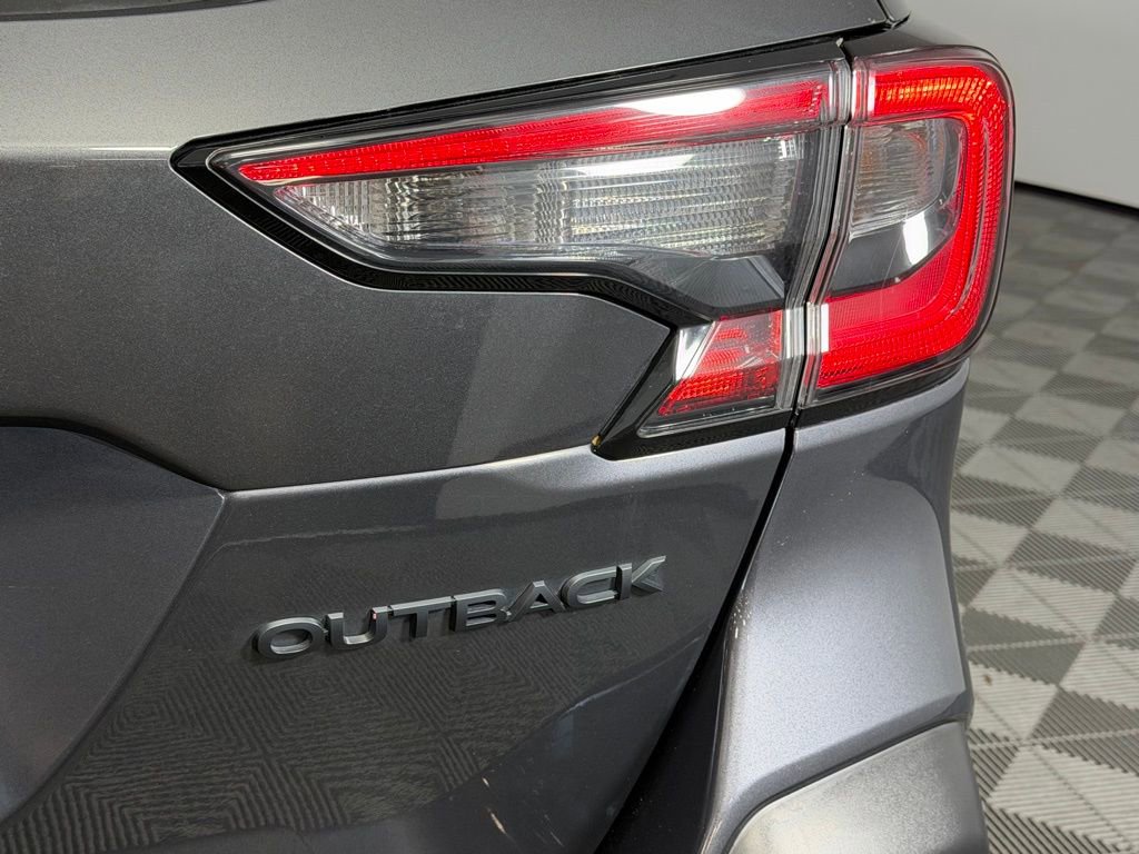 Used 2023 Subaru Outback Onyx Edition image 33