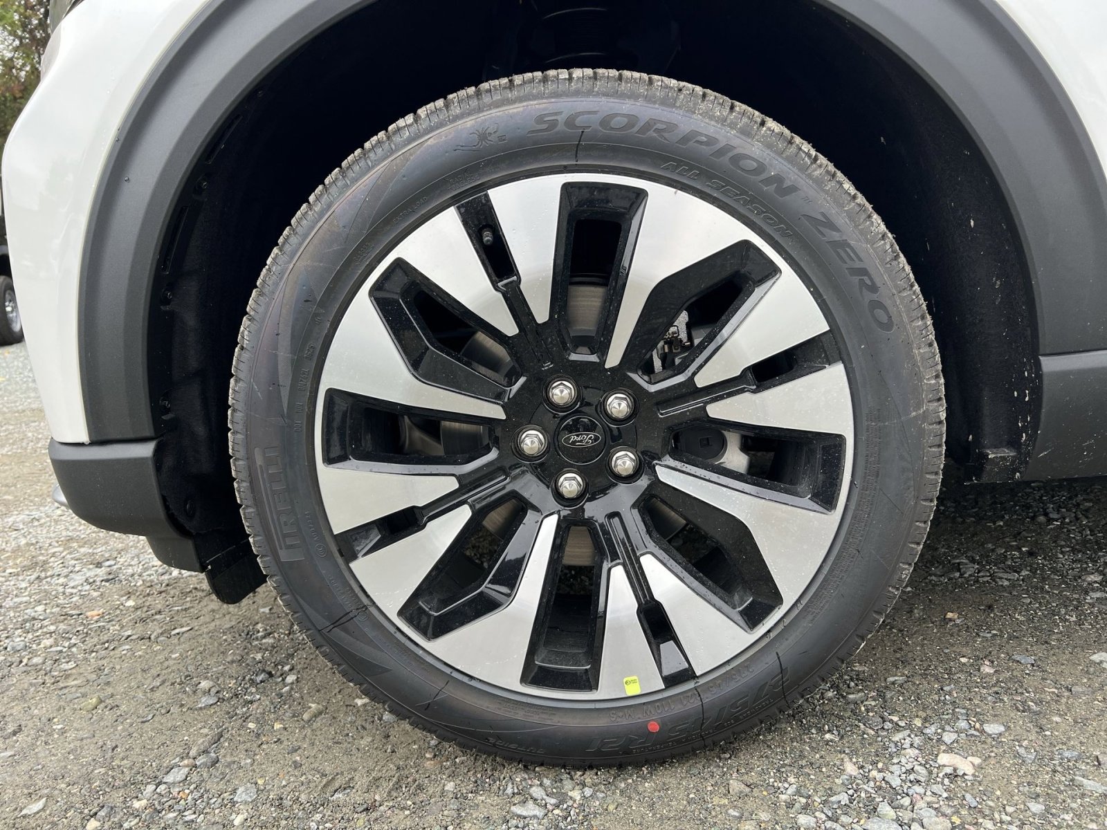 New 2026 Ford Explorer Platinum w/ LUX Leather Package image 12