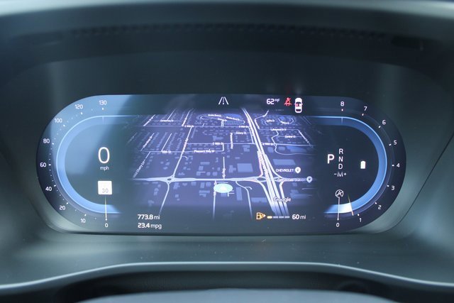 Used 2025 Volvo XC40 B5 Plus image 29