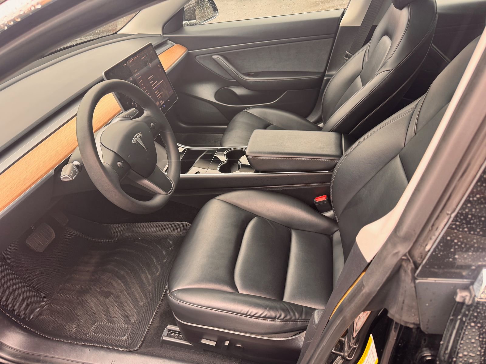 Used 2020 Tesla Model 3 Standard Range Plus RWD image 8