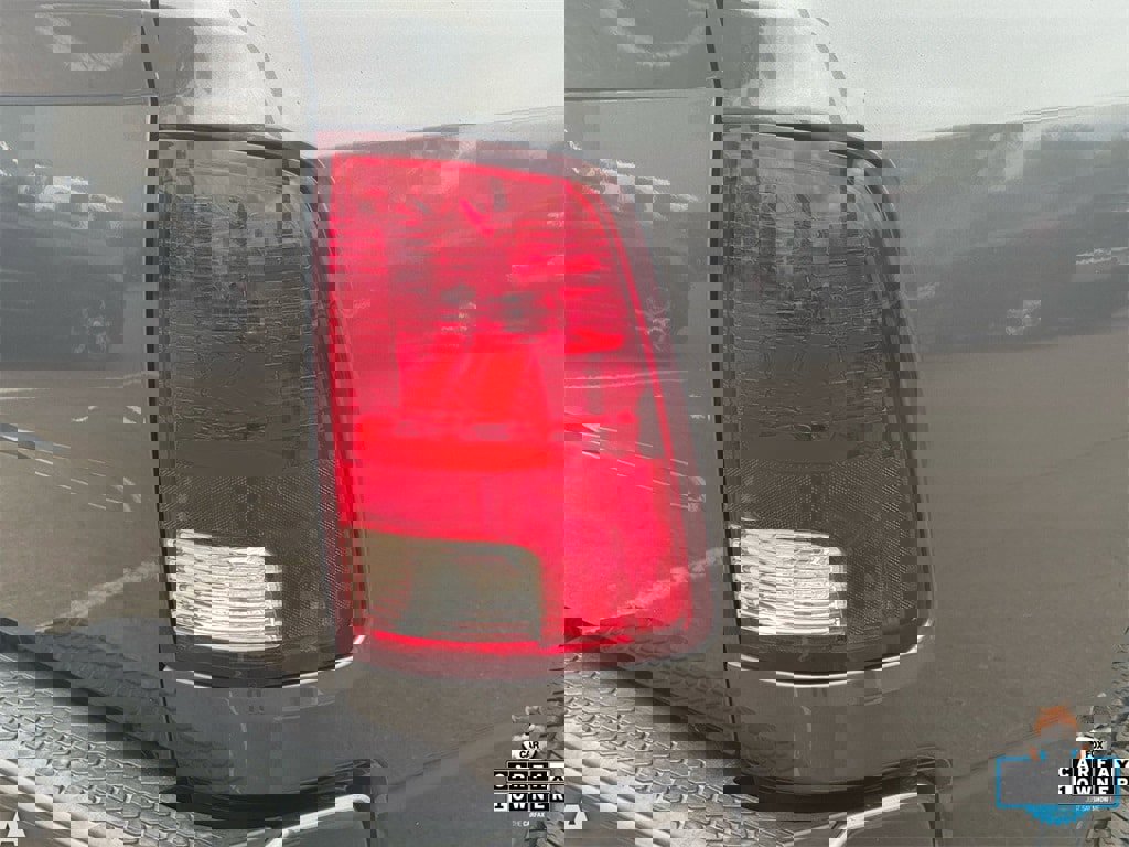 Used 2014 RAM 1500 Express image 11