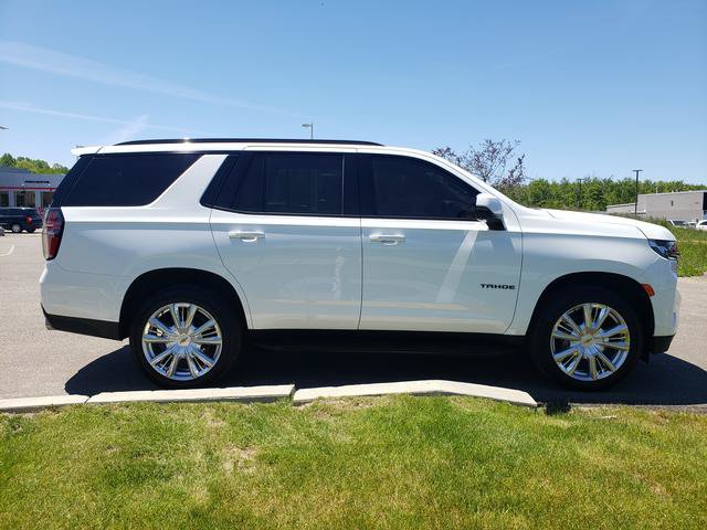 Used 2022 Chevrolet Tahoe RST w/ Sport Performance Package AWD/4WD image 2