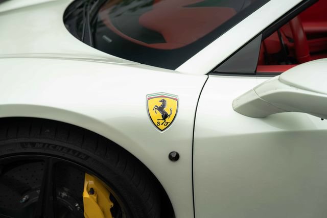 Used 2014 Ferrari 458 Spider RWD image 37