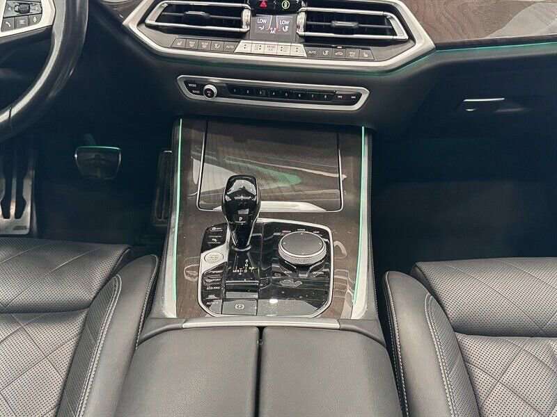Used 2023 BMW X5 xDrive40i w/ M Sport Package image 29