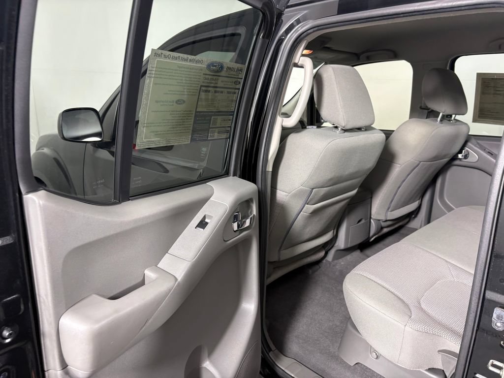 Used 2019 Nissan Frontier SV RWD image 24