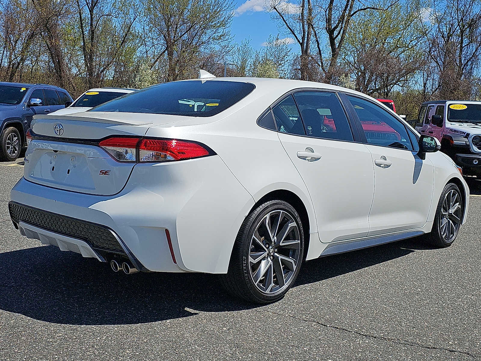 Used 2021 Toyota Corolla SE FWD image 6