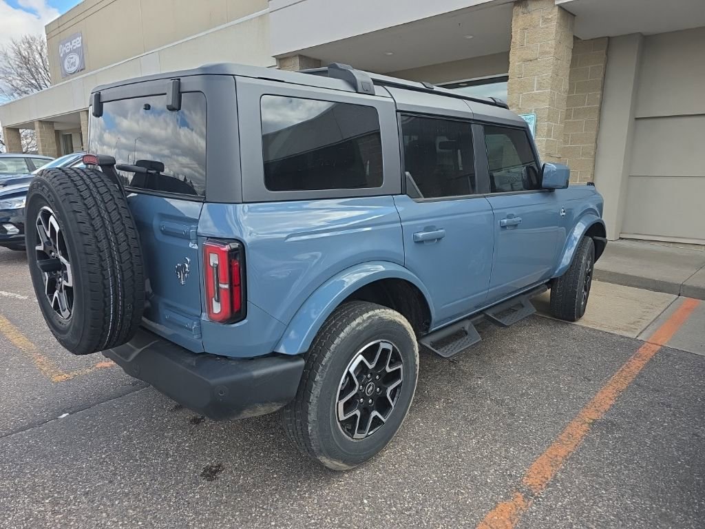 Used 2024 Ford Bronco Outer Banks image 3