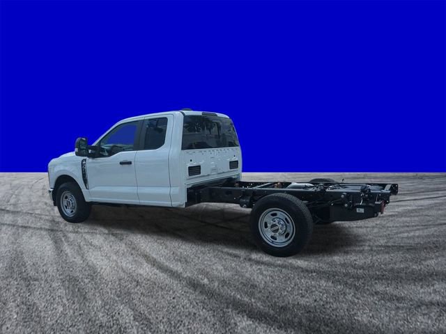 New 2025 Ford F350 XL w/ XL Chrome Package image 6