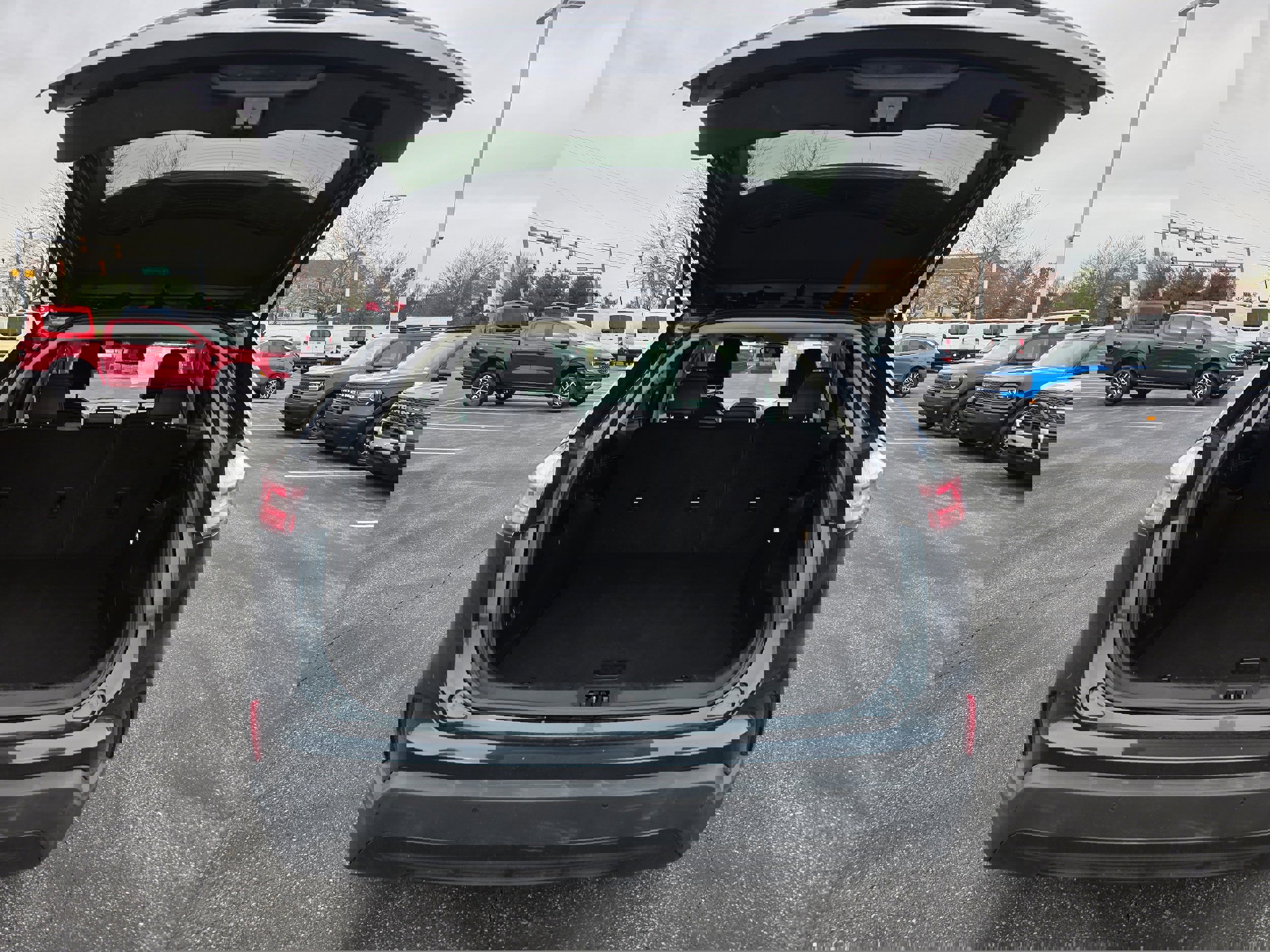 Used 2023 Ford Edge SEL w/ Sport Appearance Package image 9