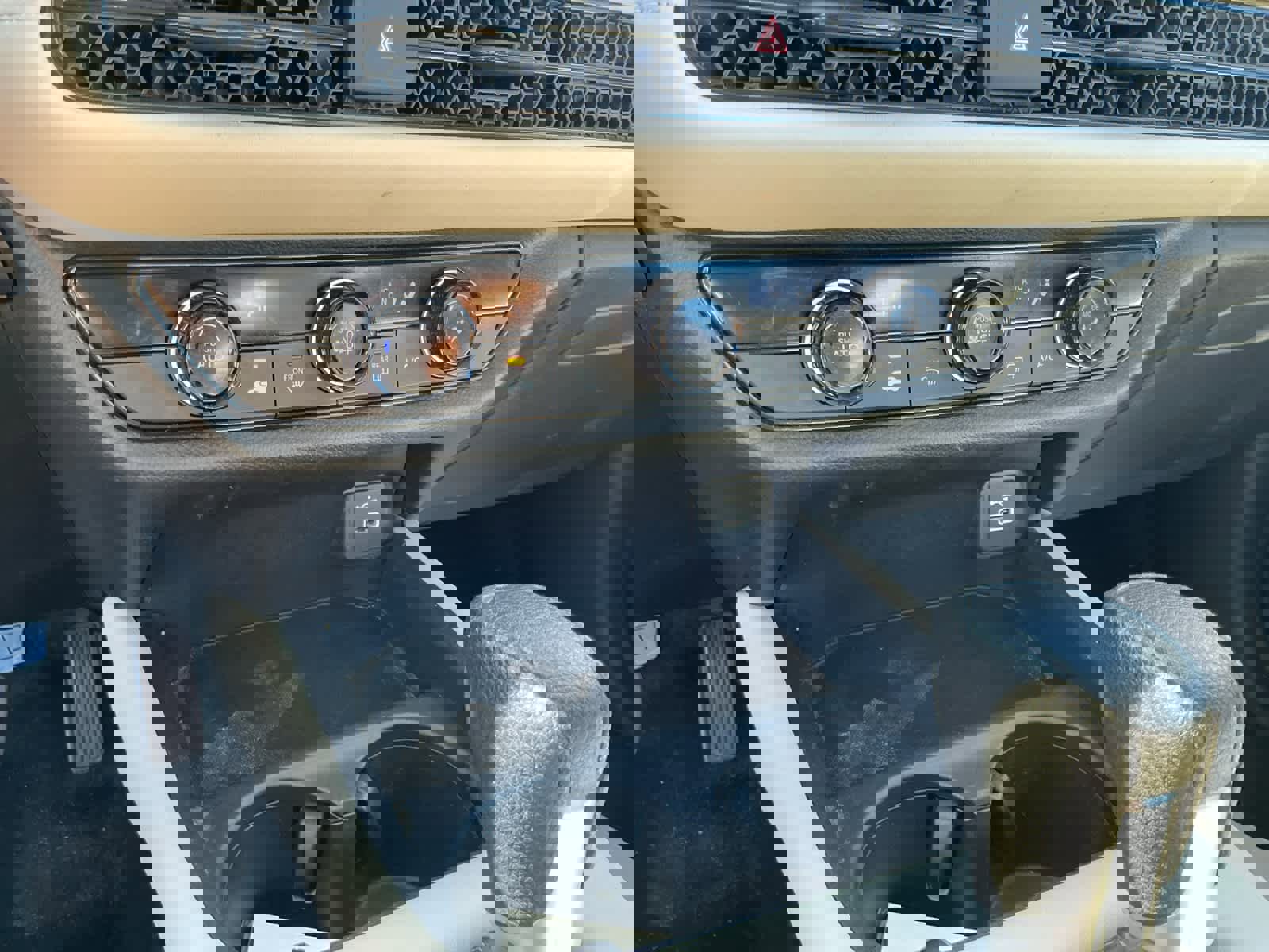 Used 2023 Honda HR-V LX image 22