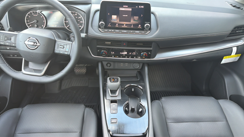 New 2026 Nissan Rogue Dark Armor FWD image 8