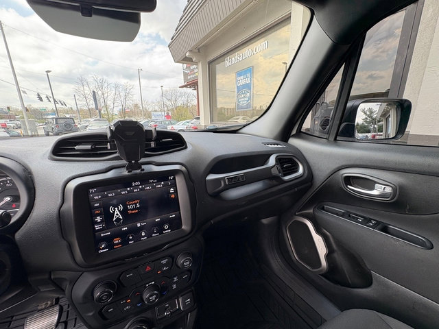 Used 2021 Jeep Renegade Latitude AWD/4WD image 32