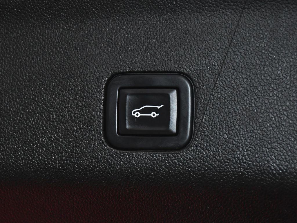 Used 2022 Cadillac Escalade Premium Luxury Platinum image 69