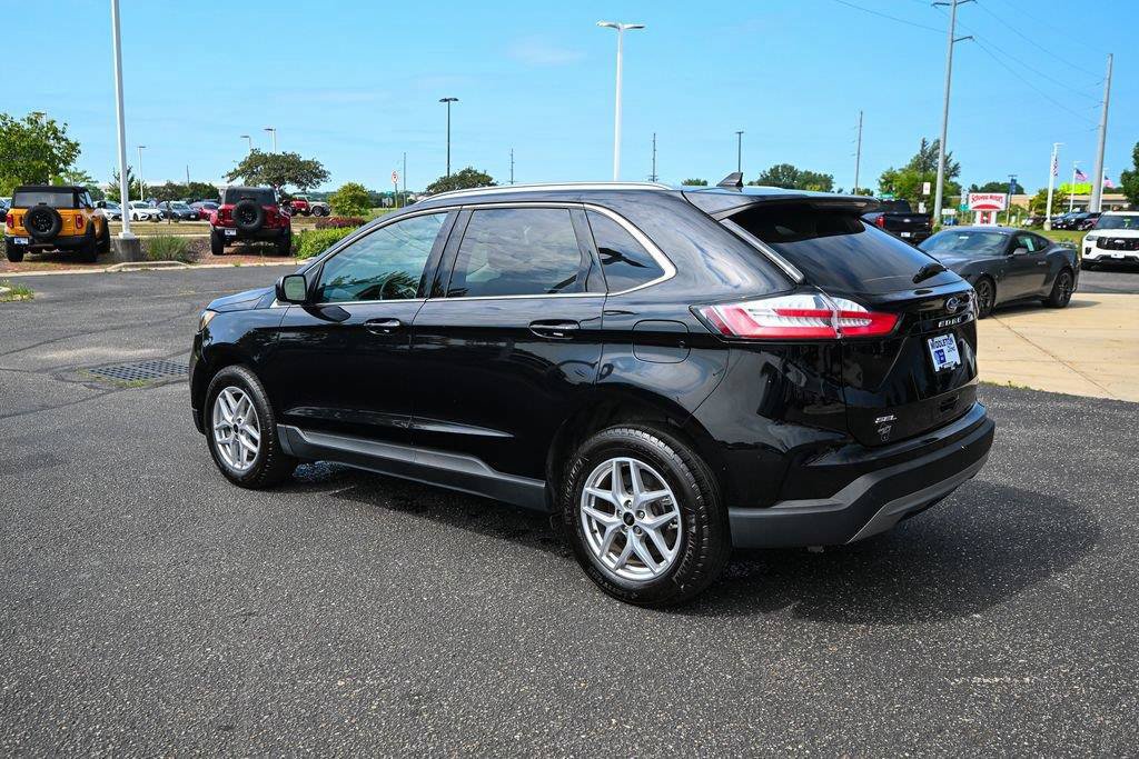 Certified 2024 Ford Edge SEL w/ Convenience Package AWD/4WD image 8