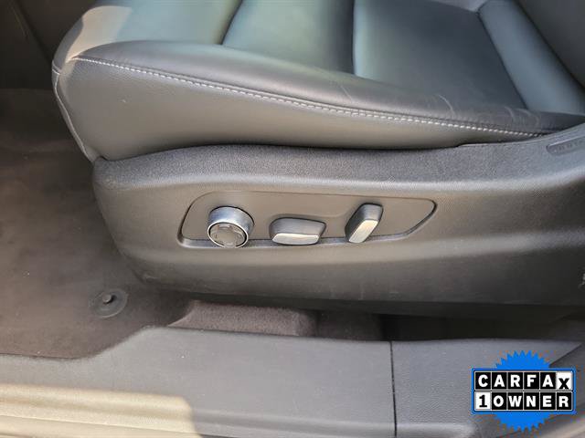 Certified 2025 Cadillac XT4 Premium Luxury FWD image 39