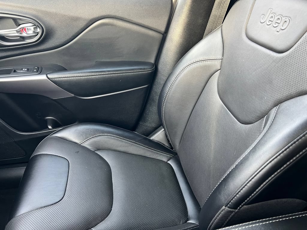 Used 2022 Jeep Cherokee Latitude Lux FWD image 33