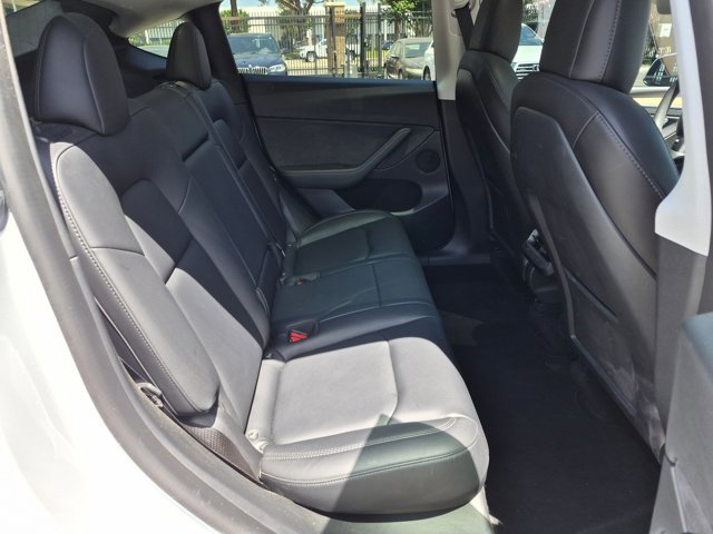 Used 2022 Tesla Model Y Performance AWD/4WD image 18