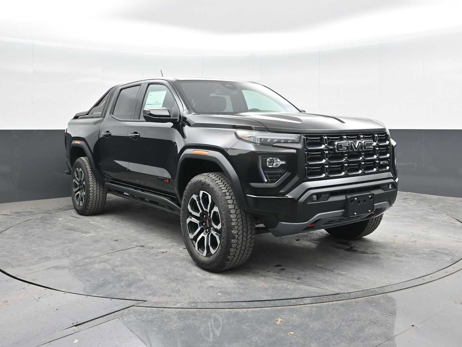 New 2025 GMC Canyon AT4 w/ Nightfall Edition image 7