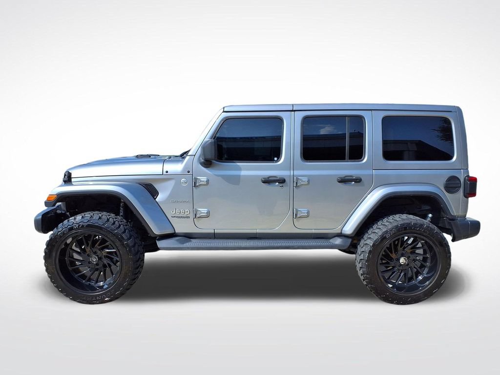 Used 2019 Jeep Wrangler Unlimited Sahara AWD/4WD image 12