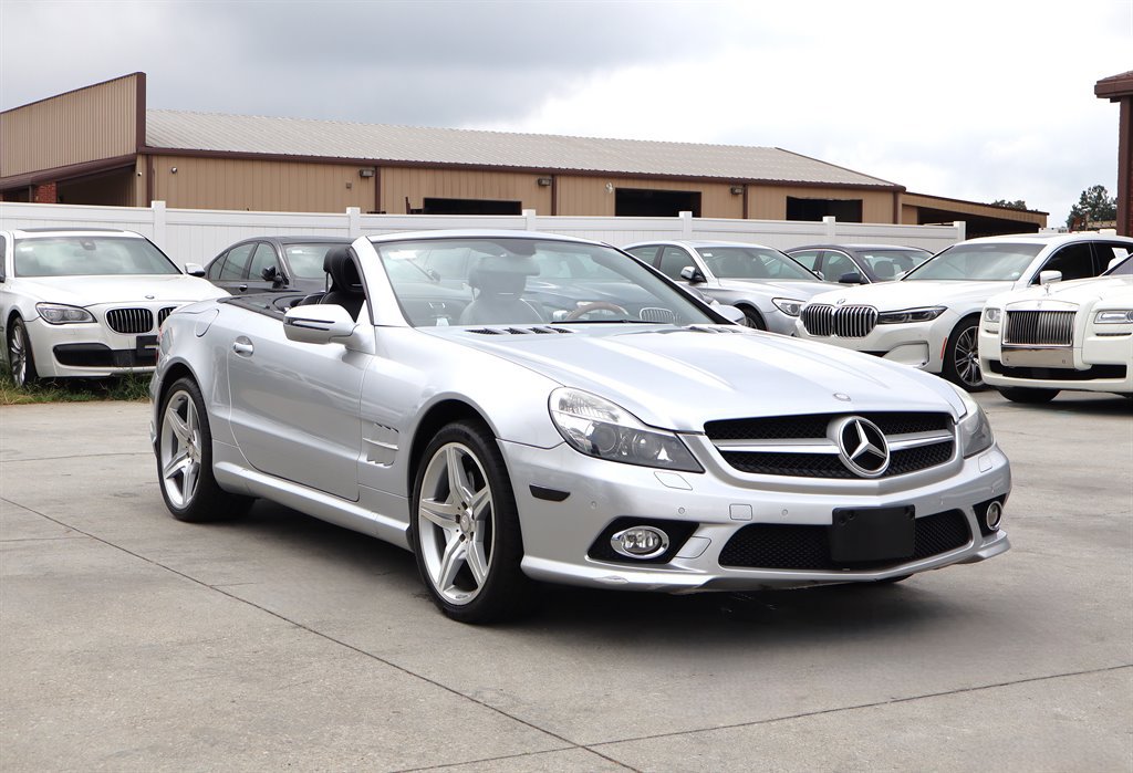 Used 2011 Mercedes-Benz SL 550 image 16