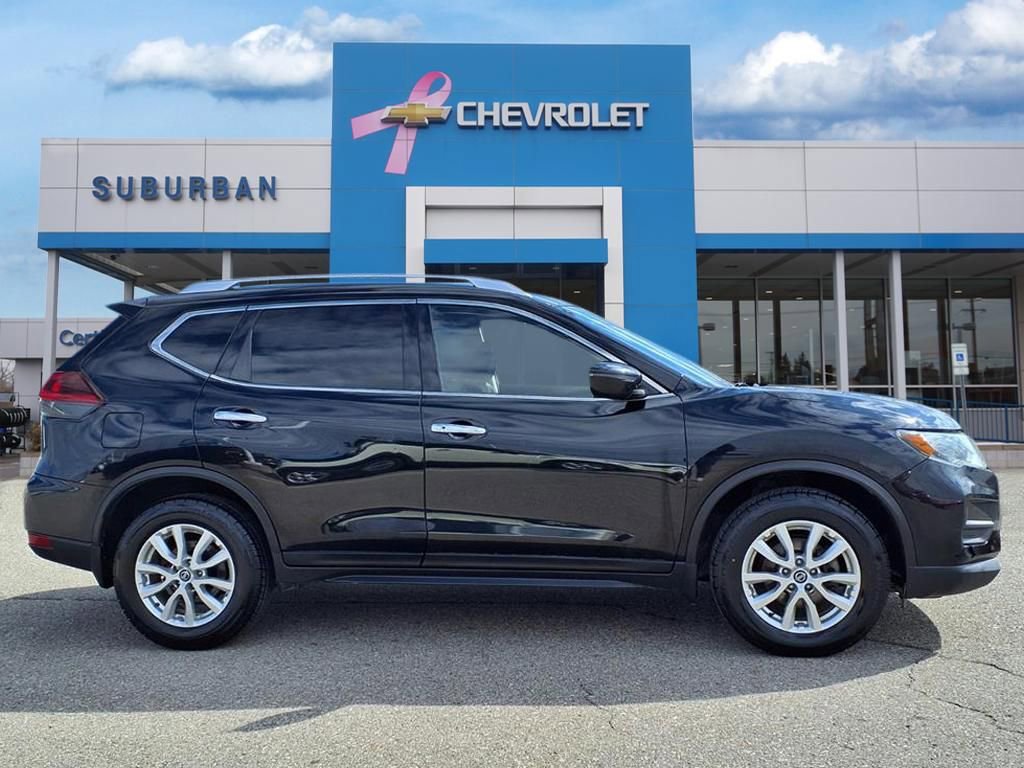 Used 2019 Nissan Rogue SV image 4
