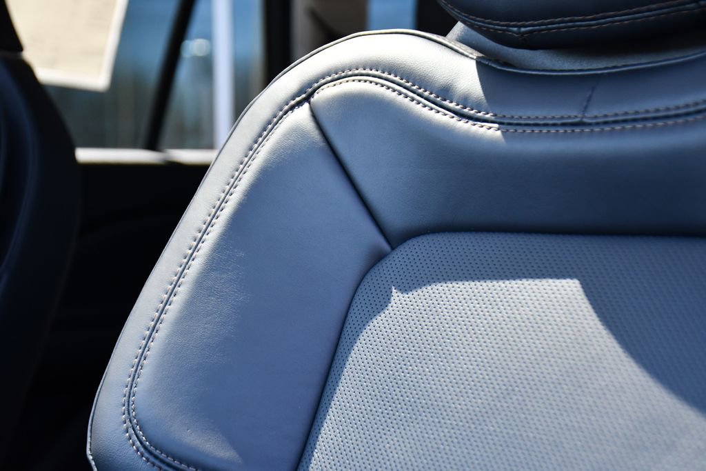 New 2026 Lincoln Aviator Reserve AWD/4WD image 13