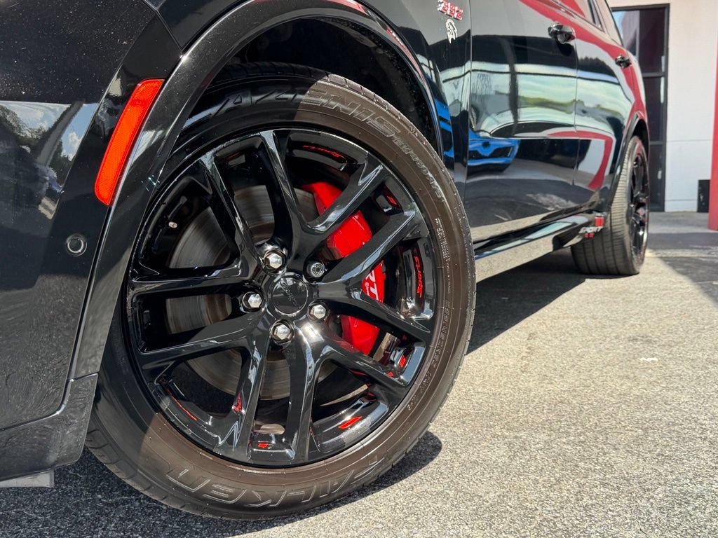 Used 2022 Dodge Durango SRT w/ Technology Group AWD/4WD image 2
