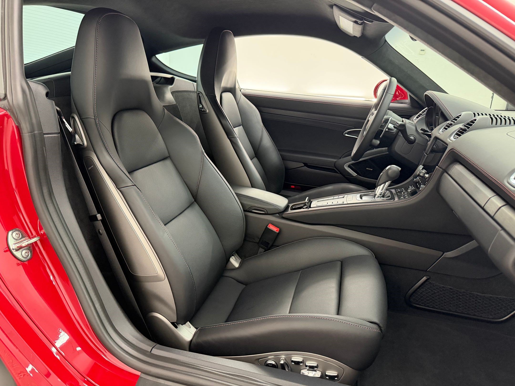 Certified 2023 Porsche 718 Cayman GTS RWD image 24