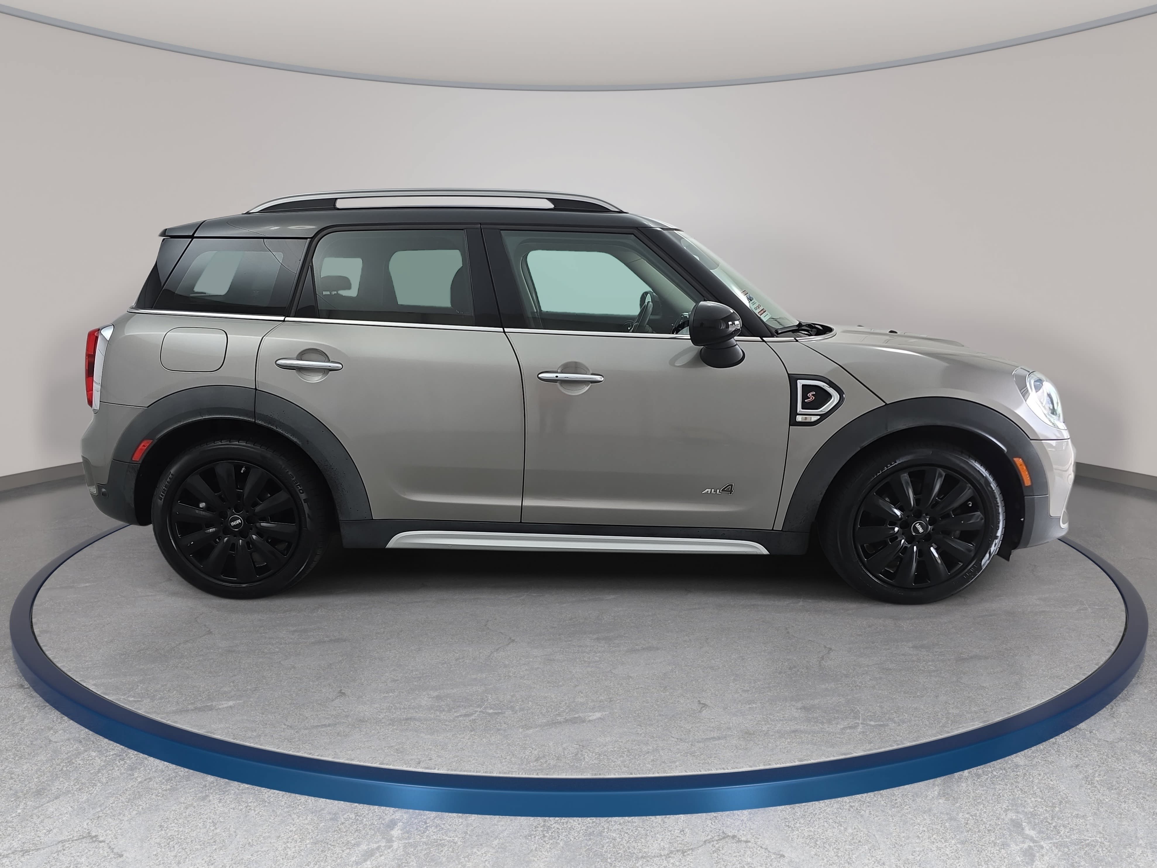 Used 2019 MINI Cooper Countryman S w/ Premium Package AWD/4WD image 4