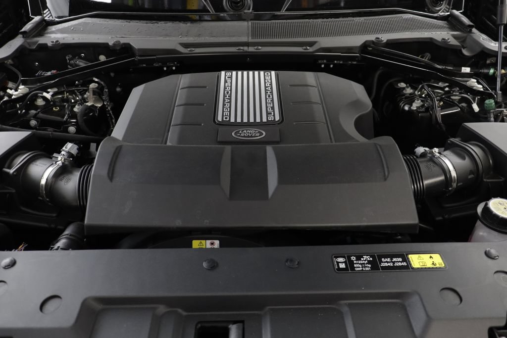 New 2026 Land Rover Defender 90 V8 AWD/4WD image 24