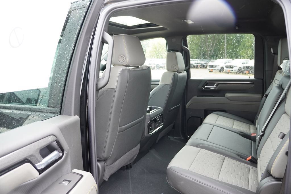 New 2026 Chevrolet Silverado 2500 ZR2 w/ LPO, Dark Essentials Package AWD/4WD image 11