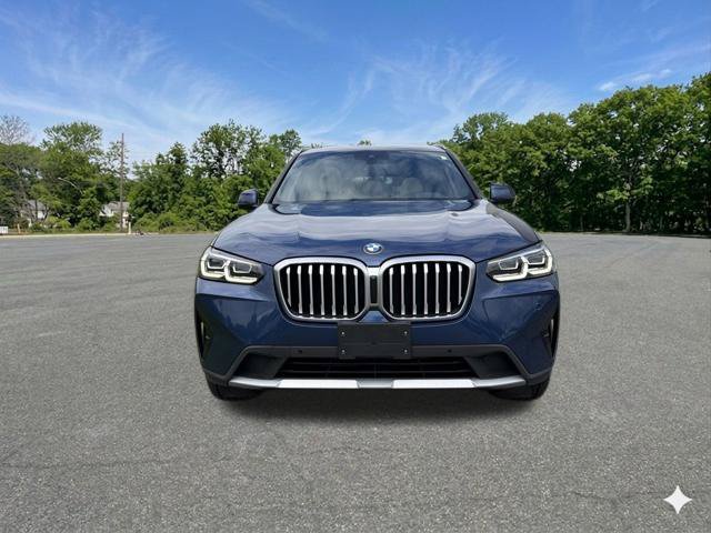 Used 2023 BMW X3 xDrive30i w/ Convenience Package AWD/4WD image 3