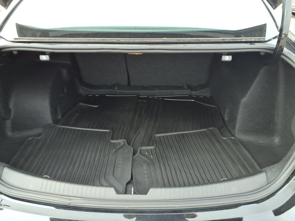 Used 2023 Chevrolet Malibu RS FWD image 8