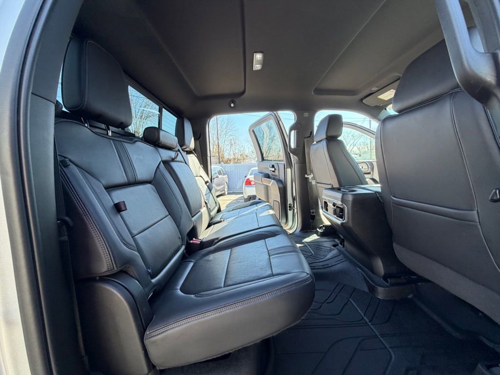 Used 2021 Chevrolet Silverado 3500 High Country image 44