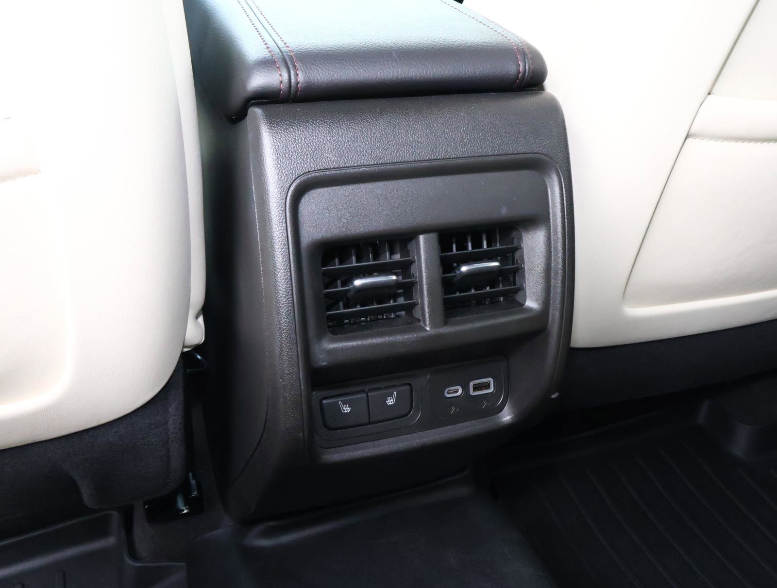 Used 2023 Cadillac XT4 Sport FWD image 18