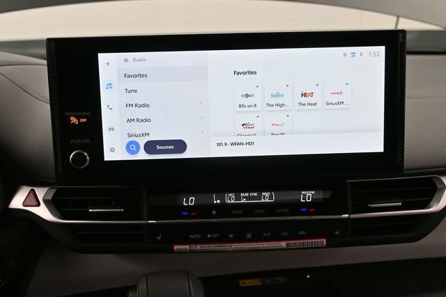 Certified 2026 Toyota Sienna XLE AWD/4WD image 28