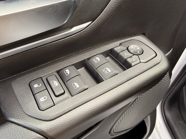 New 2026 RAM 1500 4x4 Crew Cab image 15