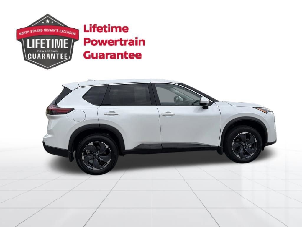 Used 2025 Nissan Rogue SV FWD image 5