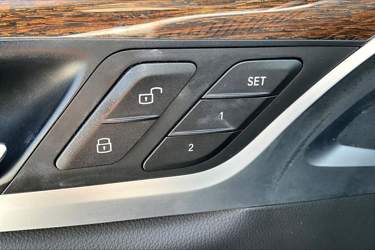 Used 2019 BMW X3 sDrive30i w/ Premium Package RWD image 28