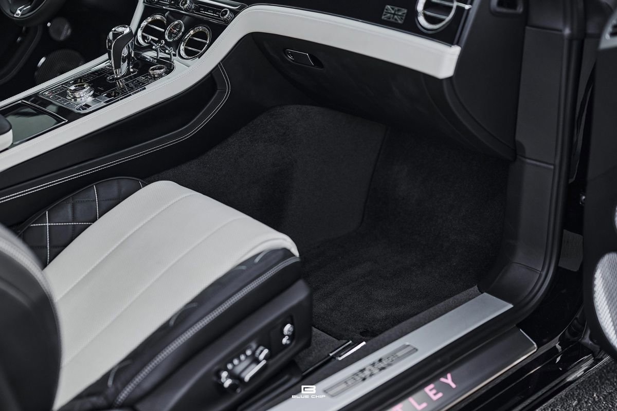 Used 2020 Bentley Continental GT image 18