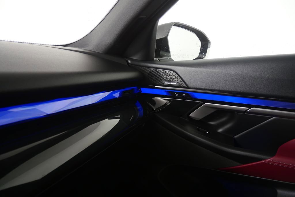 Certified 2025 BMW 540i xDrive image 26