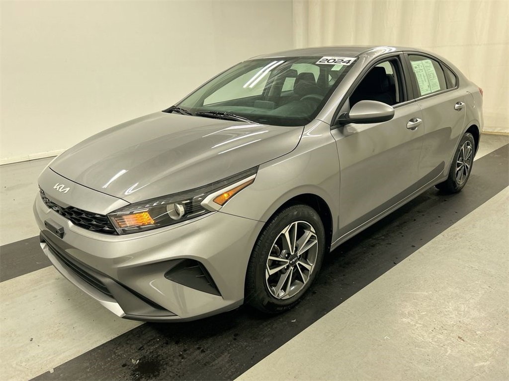 Certified 2024 Kia Forte LXS image 5