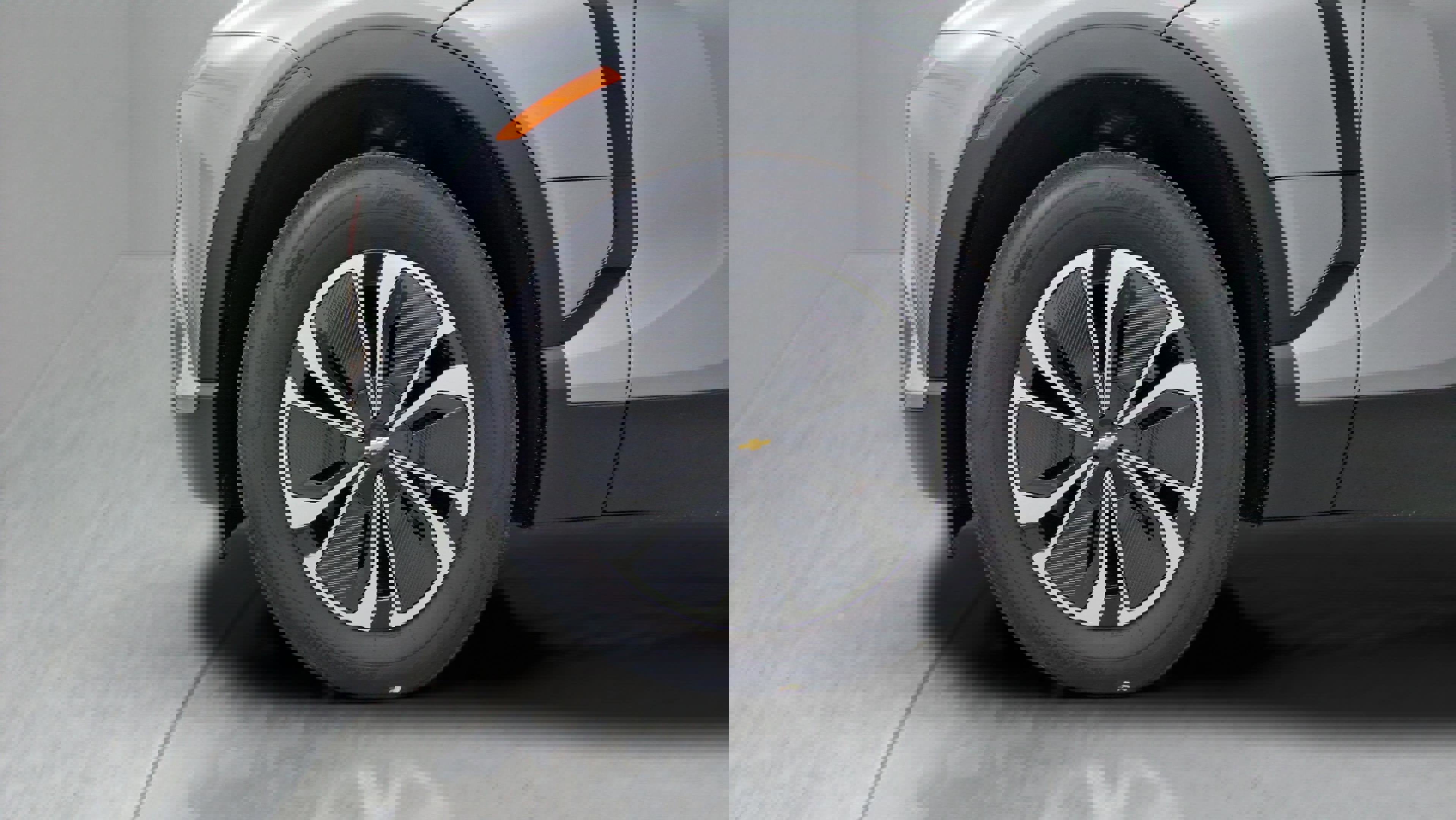 New 2025 Chevrolet Blazer EV LT image 12