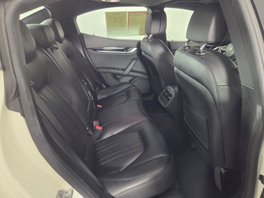 Used 2022 Maserati Ghibli Modena image 31