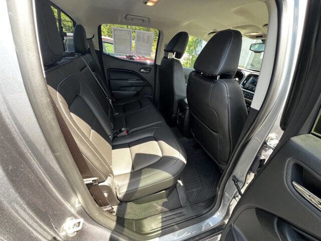 Used 2022 Chevrolet Colorado LT w/ Luxury Package image 12