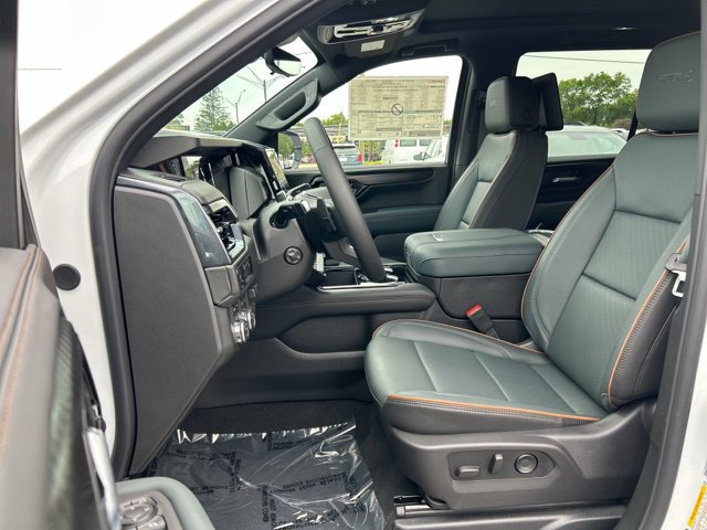 New 2026 GMC Yukon AT4 w/ AT4 Premium Plus Package AWD/4WD image 37