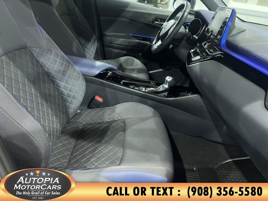 Used 2022 Toyota C-HR XLE FWD image 13