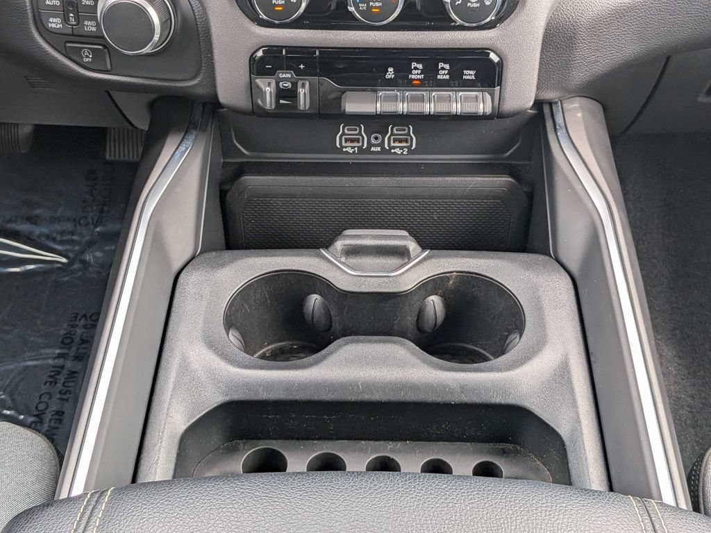 Used 2025 RAM 1500 Big Horn AWD/4WD image 18