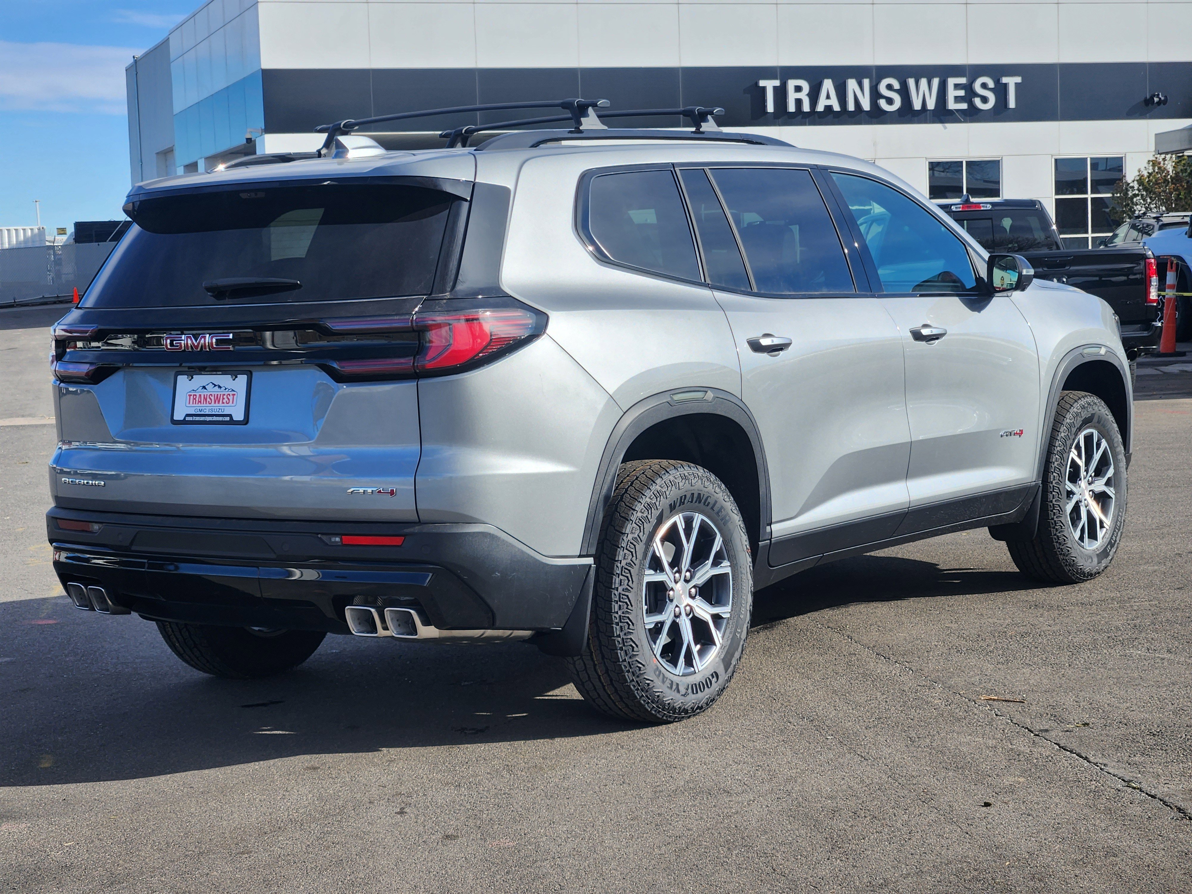 New 2026 GMC Acadia AT4 w/ Luxury Package image 3