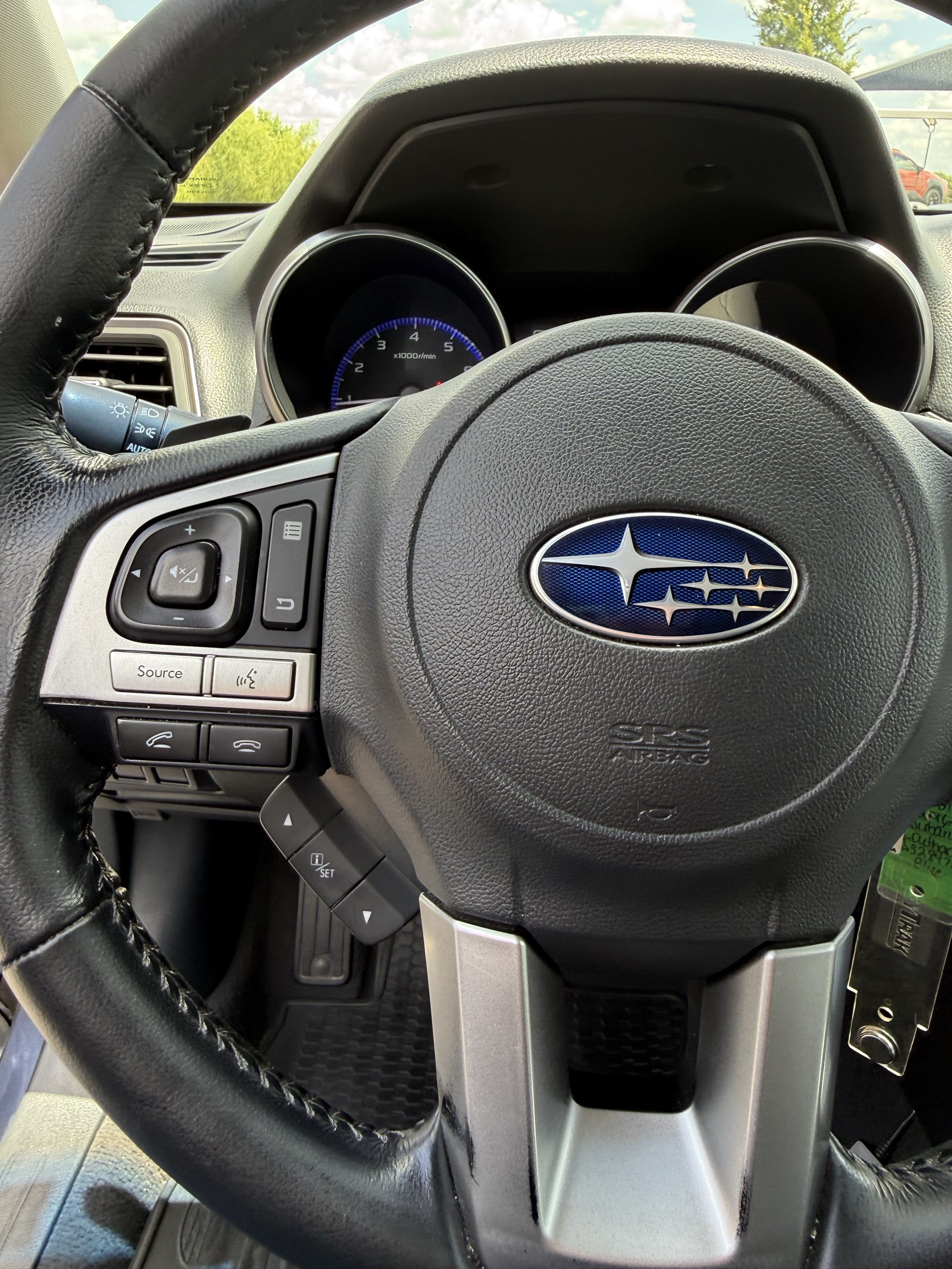Used 2016 Subaru Outback 3.6R Limited AWD/4WD image 23